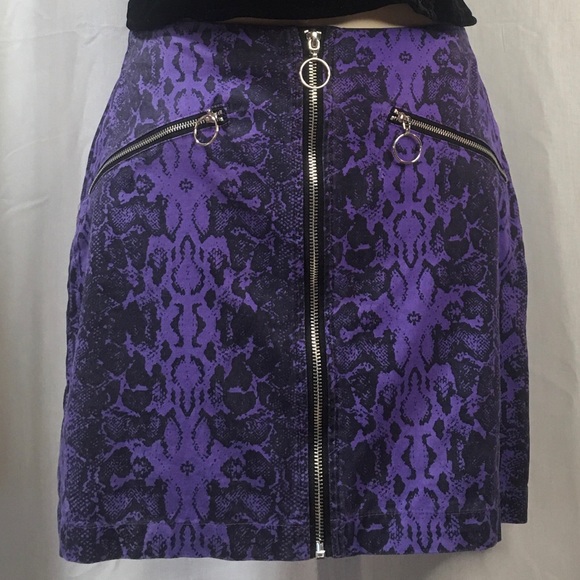 *Factorie* Zipper detail mini skirt. Size 10 - Picture 7 of 8